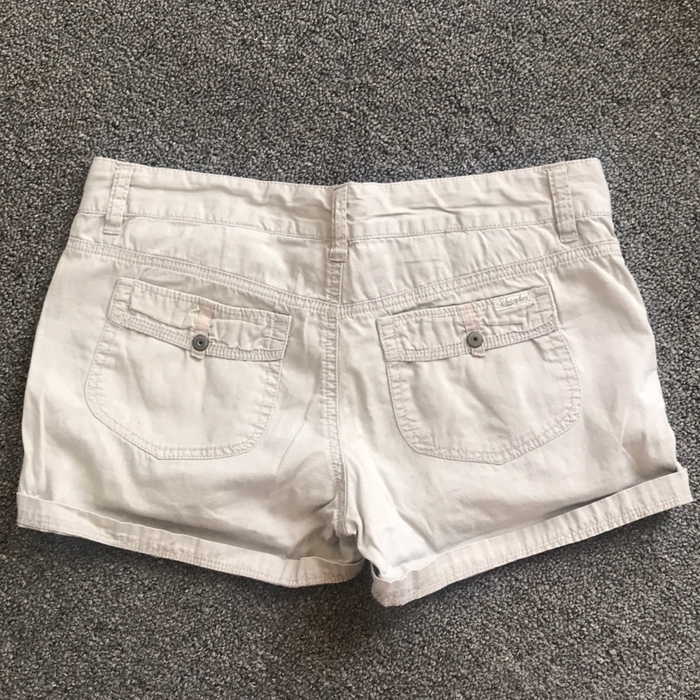 Shorts - Picture 2 of 3